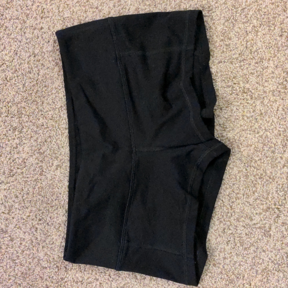 Fleo Black Low Rise Contour Shorts